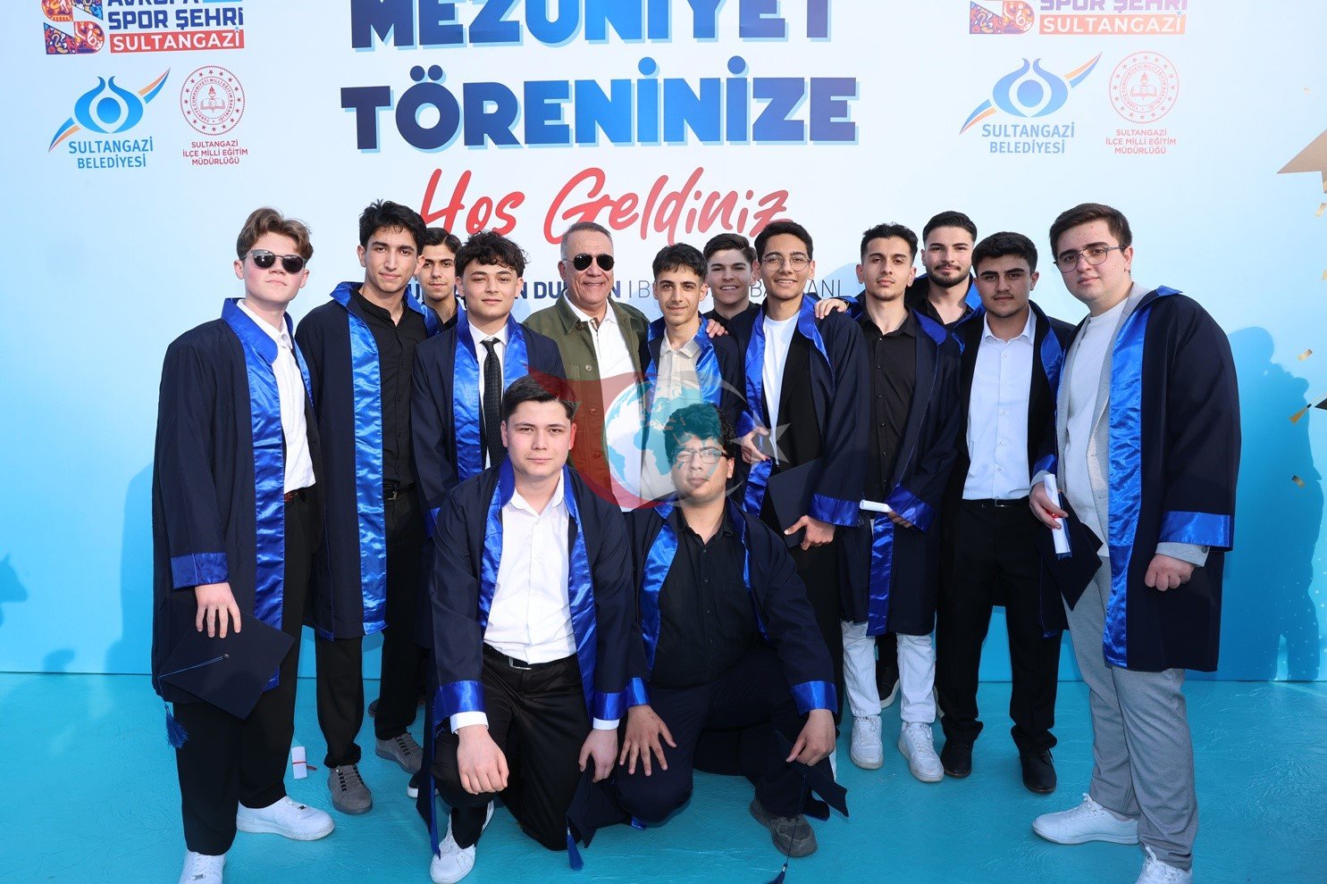 Sultangazi'de Coşkulu Mezuniyet Törenleri Gençleri Buluşturdu