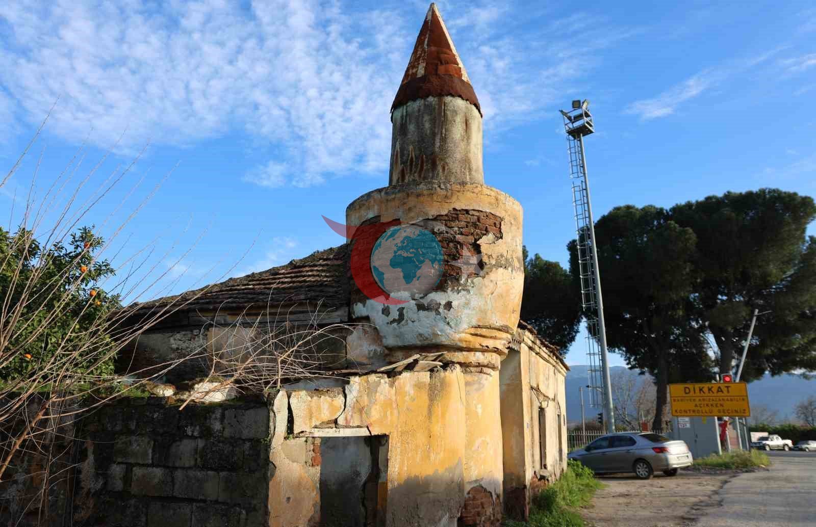 Aydın'da Tarihi İstasyon Camii Yıkılma Tehlikesiyle Karşı Karşıya