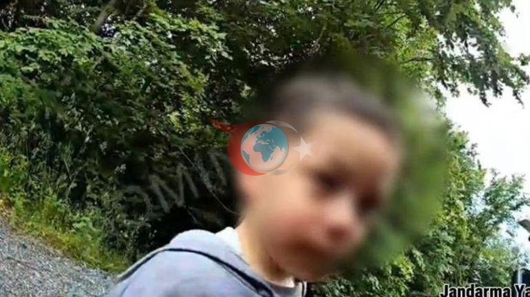 3 yaşındaki kayıp Göktürk ormanda bulundu Jandarmayla sohbeti kamerada