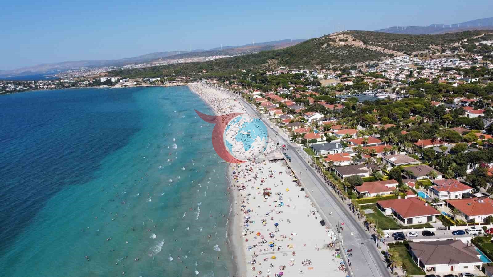 Çeşme'de Bayram Tatilinde Nüfus Patlaması: 1 Milyon Kişi