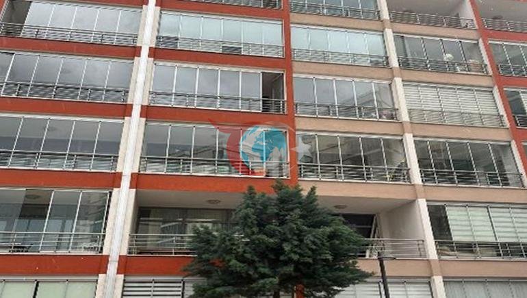 Türkanın 7. kattan düşme anı görüntüsü ortaya çıktı 1,5 dakika balkonda asılı kaldı