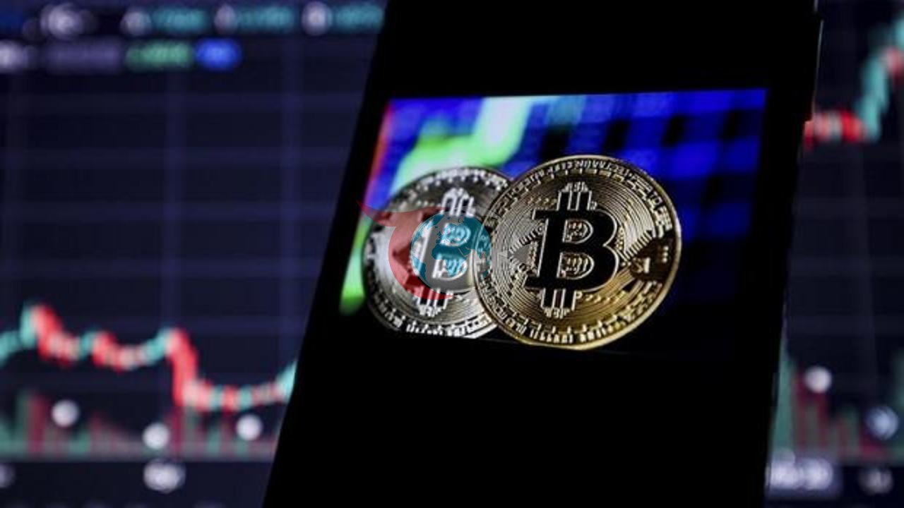 Bitcoin Düşüşte: İki Ayın En Düşük Seviyesi Görüldü!