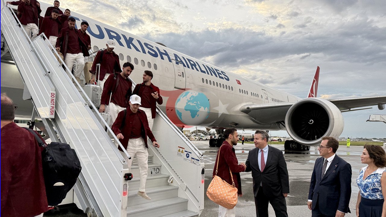 A Milli Takım ABD'de Coşkuyla Karşılandı