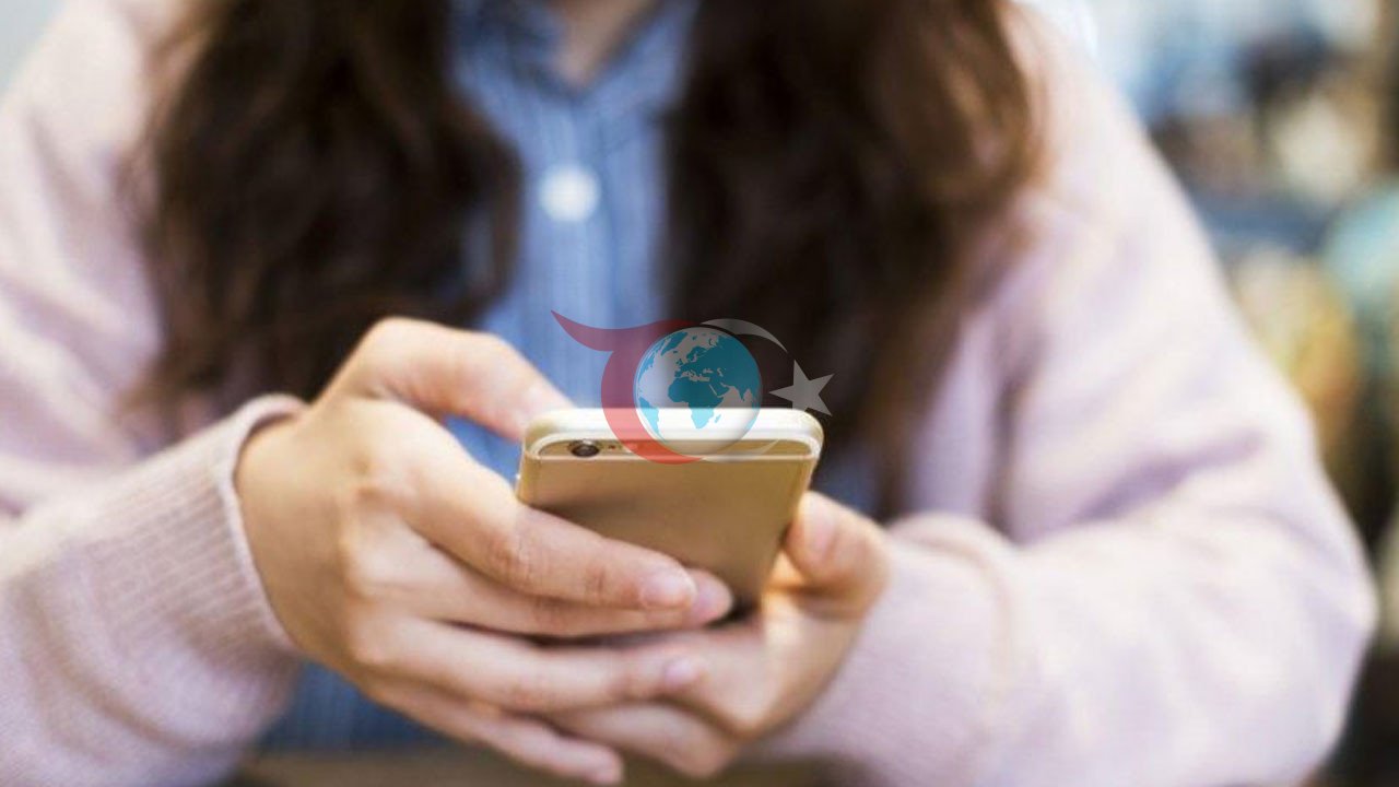Polşanyň başlangyç mekdeplerinde telefon ulanmak gadagan