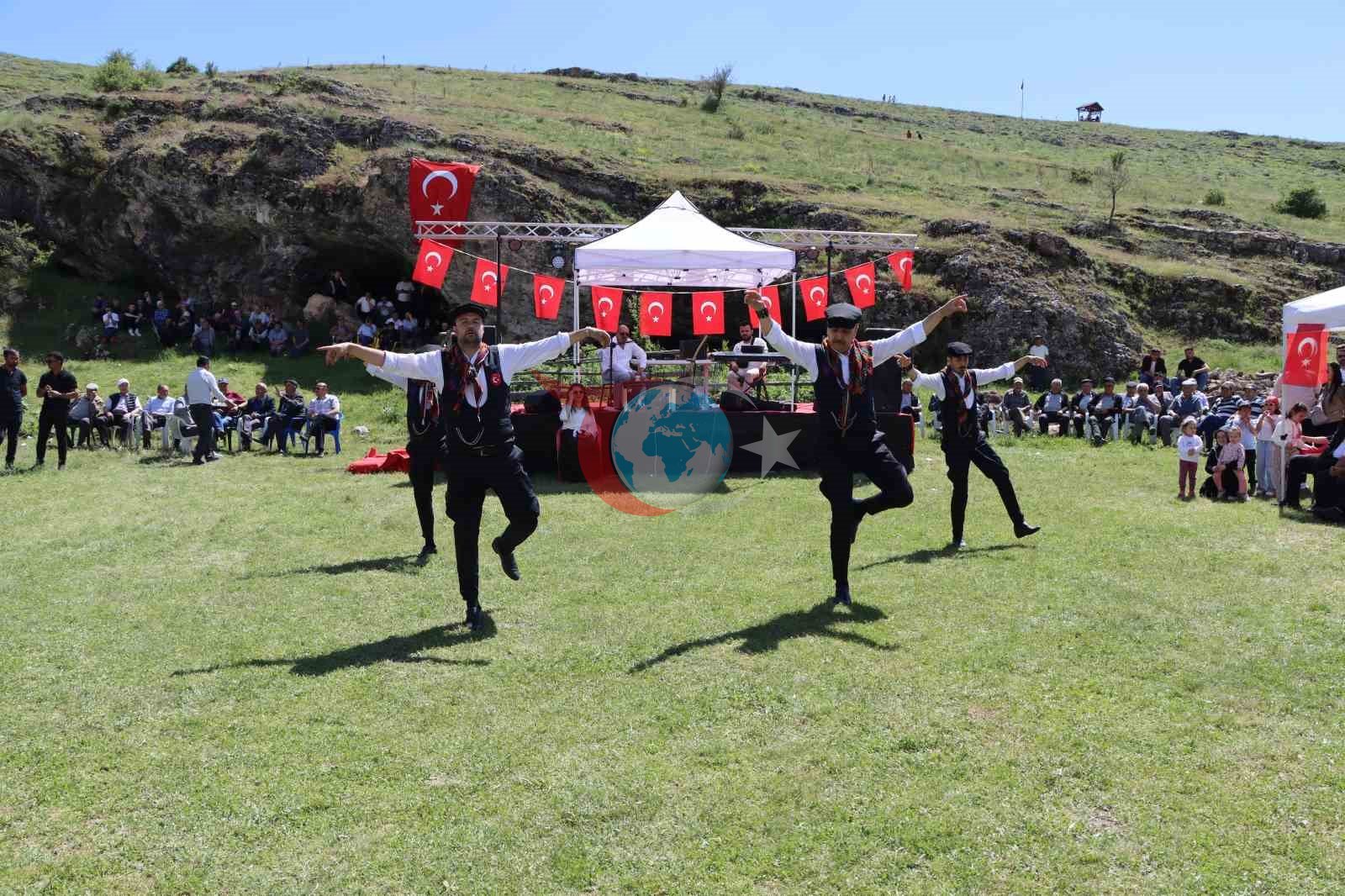 Eskişehir'de Bahar Şenliği ve Şalvar Gecesi Coşkusu
