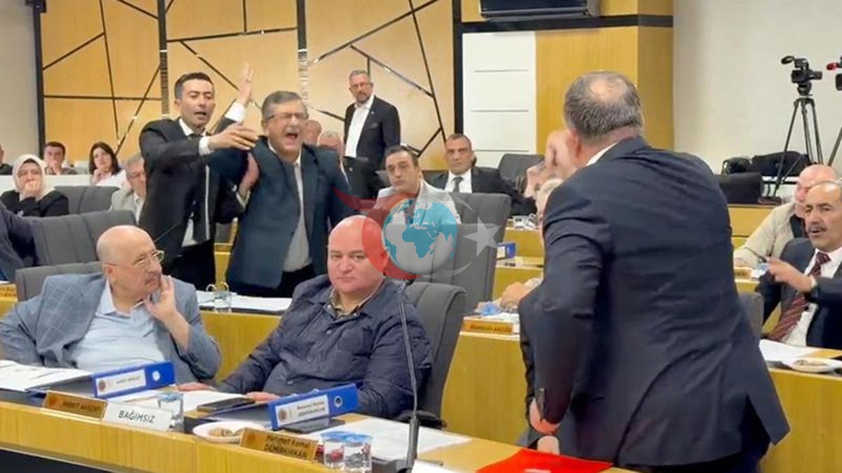 Afyonkarahisar Belediyesi Meclisinde Gergin Anlar Yaşandı