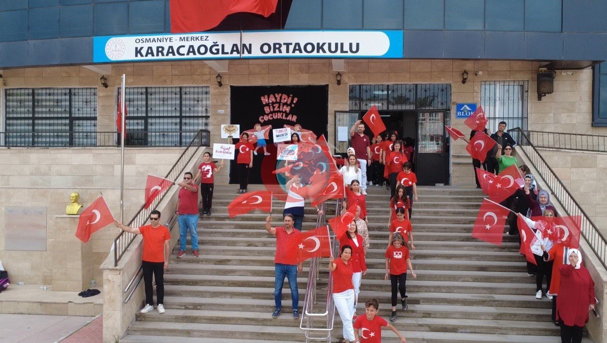 A Milli Takım için şarkı yazdılar, bir günde klip çektiler