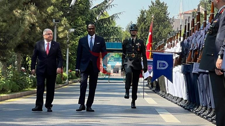 Bakan Güler, Kamerunlu mevkidaşı Assomo ile bir araya geldi
