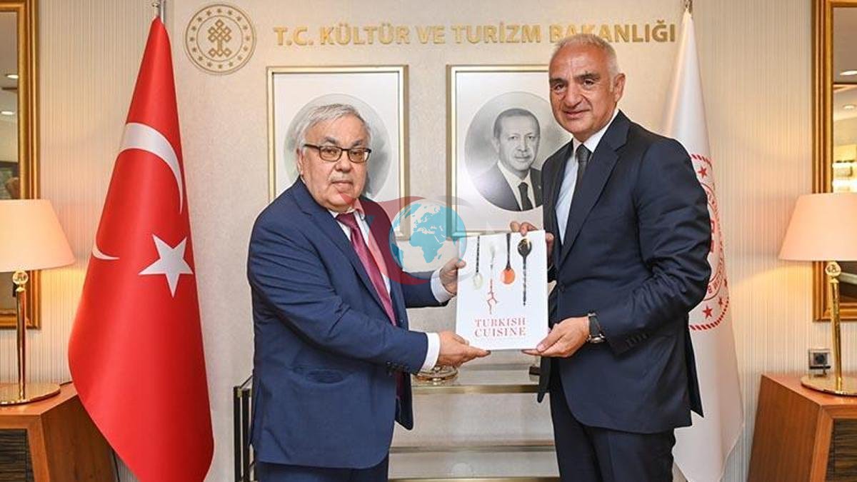Bakan Ersoy, Rus Büyükelçi Verşinin ile Turizm İş Birliğini Görüştü