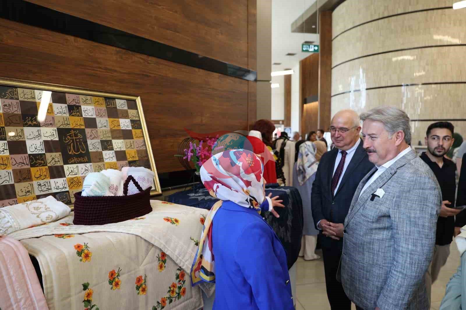 Melikgazi'de Kadınların El Emeği Ürünleri Sergisi Büyük İlgi Gördü