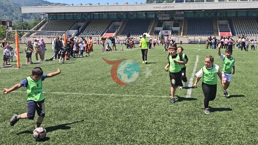 Artvin’de Fair-Play kazandı: 14. Grassroots futbol şenliği tamamlandı