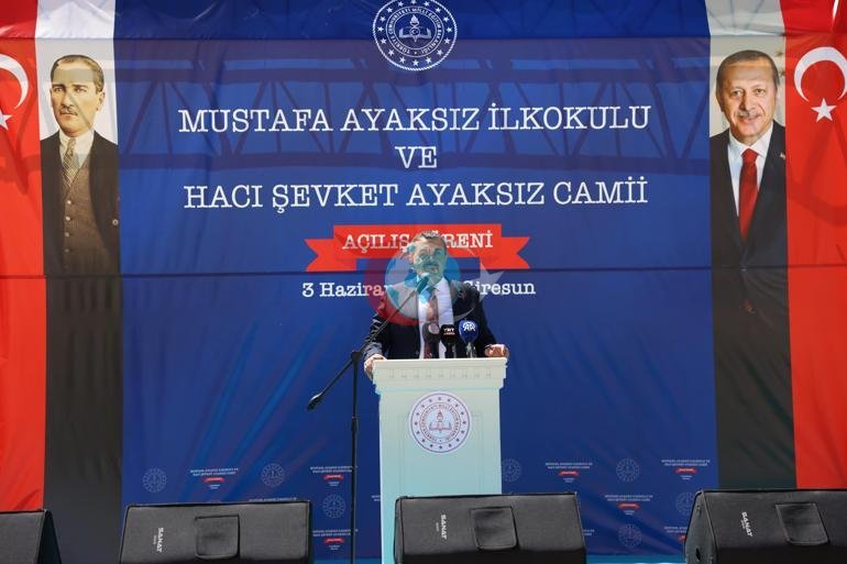 Bakan Tekin: Türkiyede eğitim öğretime yaptıklarımız devrim kabul ediliyor