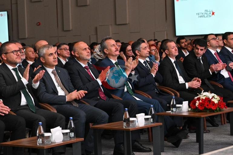 Bakan Tekin: Türkiyede eğitim öğretime yaptıklarımız devrim kabul ediliyor