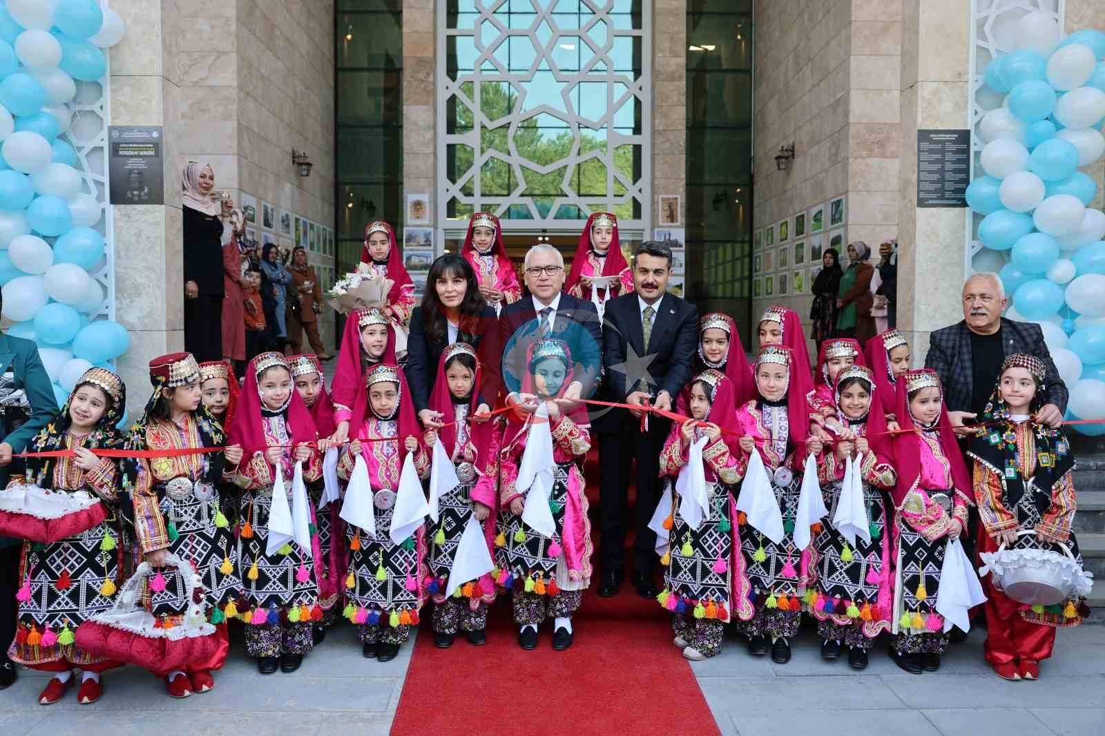Sivas'ta Yaşamboyu Öğrenme Sergisi Kapılarını Açtı