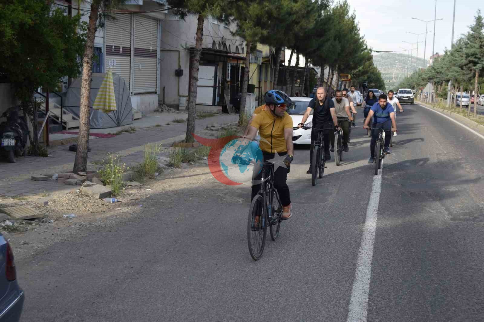 Dicle'de Bisiklet Tutkunları Sağlıklı Yaşam İçin Pedal Çevirdi