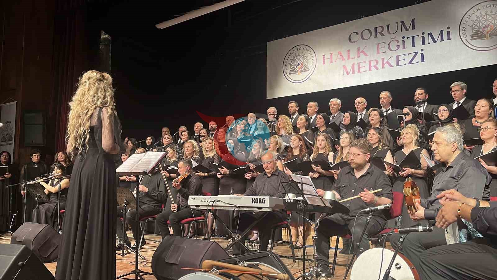 Çorumda aýdym-sazyň jadysy bilen gyzyklananlar: foratdan çykmajak konsert gijesi