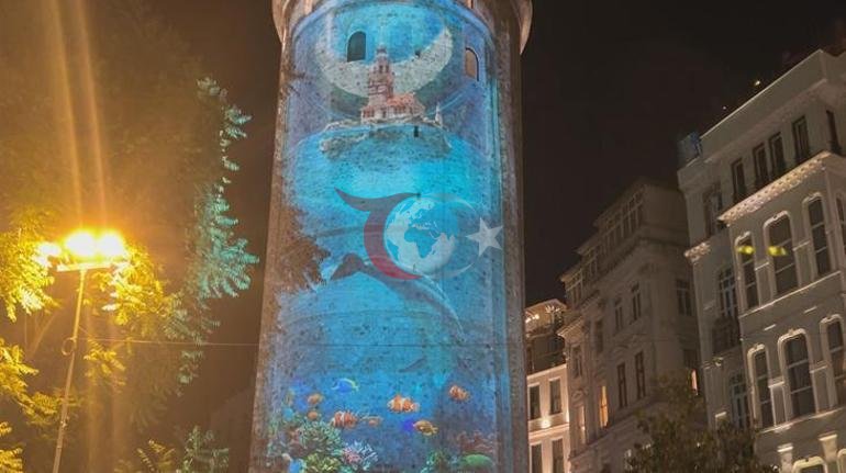 Galata Kulesinde Sıfır Atık Haftası ile ilgili ışık gösterisi