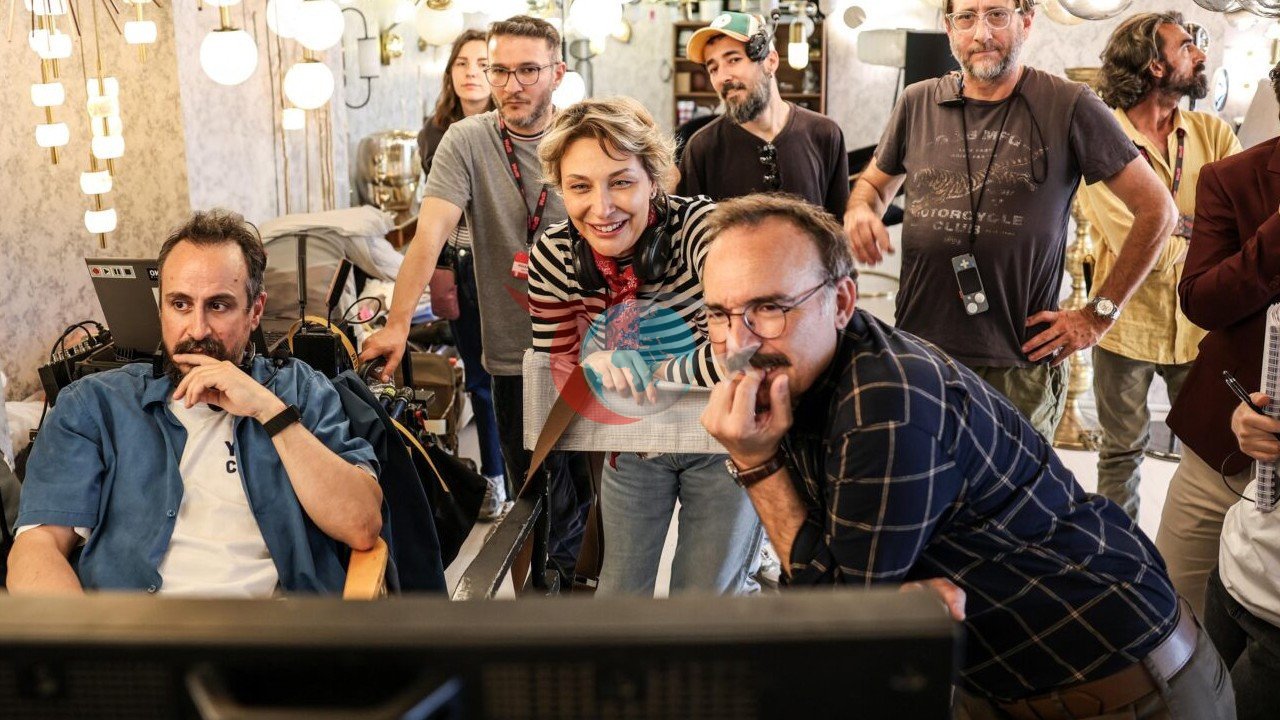 Gülse Birsel'in '2 Aile Arasında' Filmi 4 Aralık'ta Vizyonda