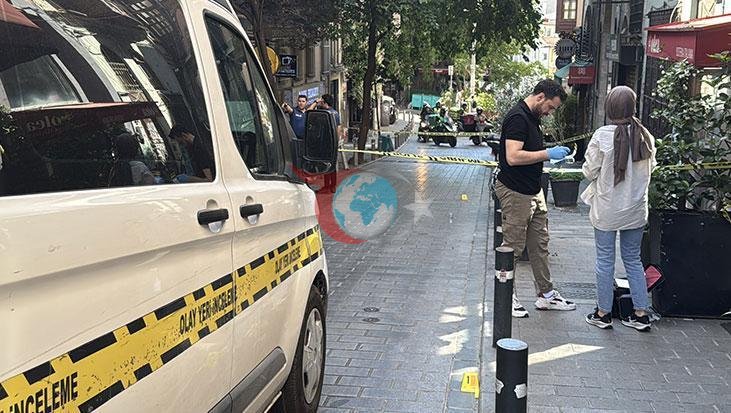 Beyoğlu'nda Silahlı Saldırı: Genç Adam Arkadan Vuruldu