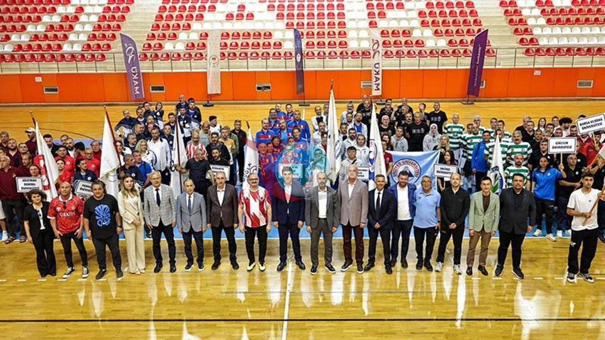 UNİPER Spor Oyunları Burdur'da Coşkuyla Başladı