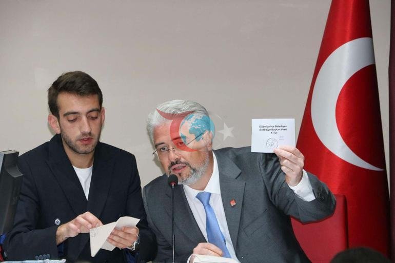 Güzelbahçede Belediye Başkan Vekili Ayşe Akın oldu