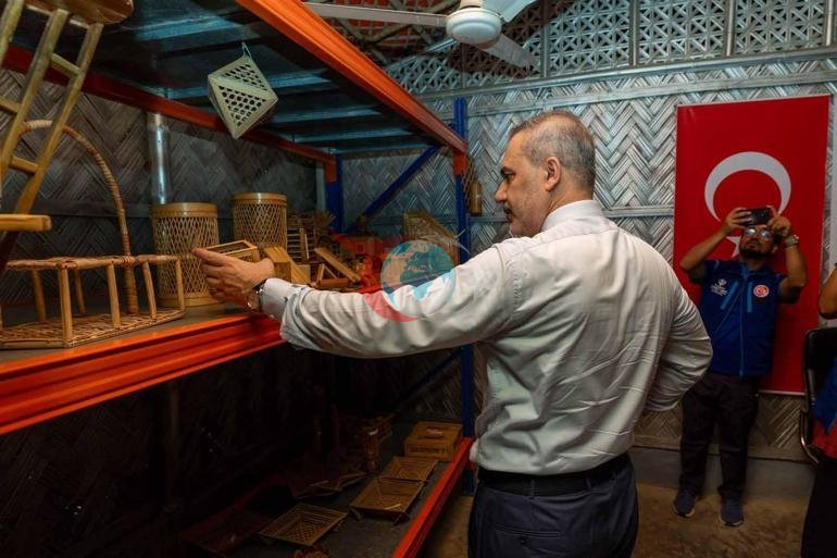 Dışişleri Bakanı Fidan, Bangladeşte mülteci kamplarını ziyaret etti