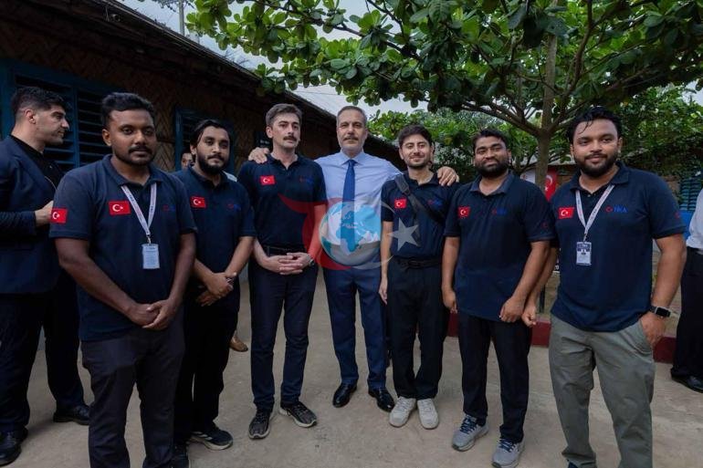Dışişleri Bakanı Fidan, Bangladeşte mülteci kamplarını ziyaret etti