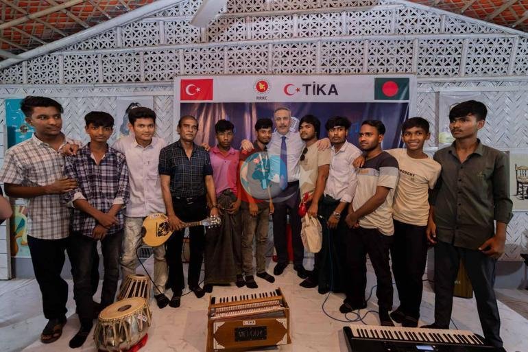 Dışişleri Bakanı Fidan, Bangladeşte mülteci kamplarını ziyaret etti