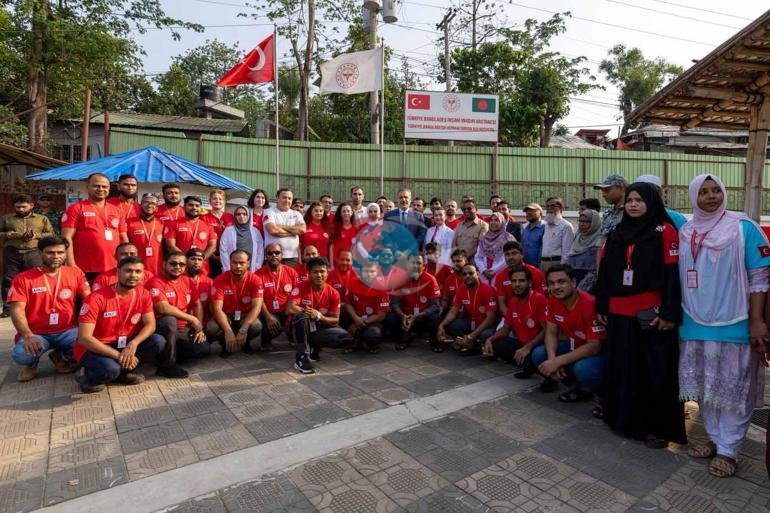 Dışişleri Bakanı Fidan, Bangladeşte mülteci kamplarını ziyaret etti