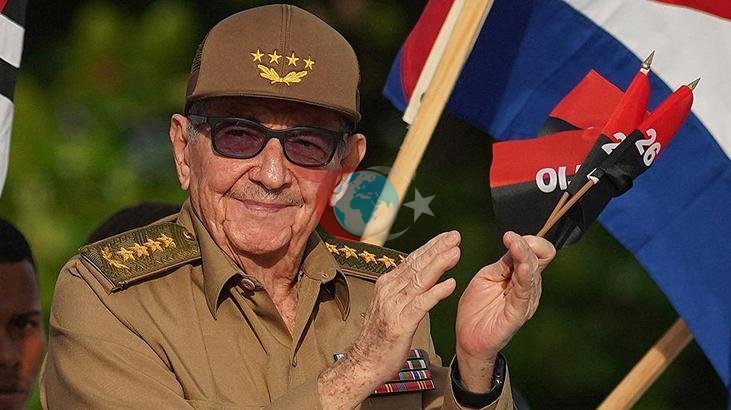 Raul Castro 30 Yıl Sonra Halkın Önüne Çıktı: 95. Yaşını Kutladı