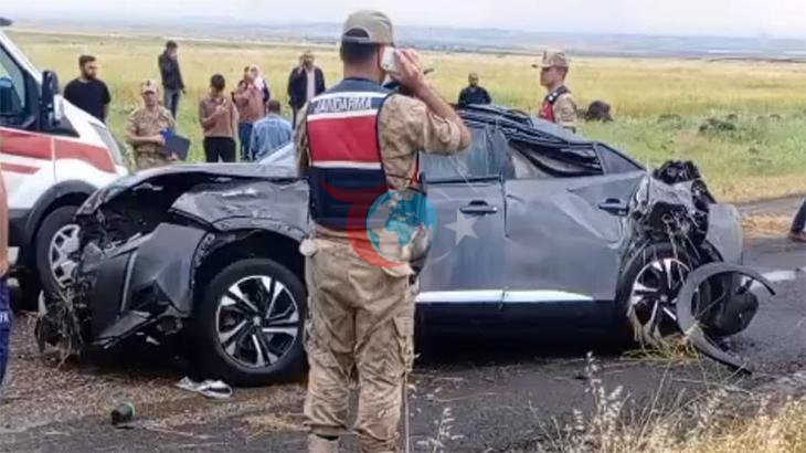 Diyarbəkirdə nişan dönüşü zamanı dəhşətli qəza: 2 nəfər həyatını itirdi