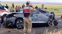 Diyarbakır'da nişan dönüşü feci kaza! 2 ölü