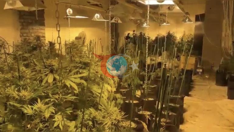 Güclü qoxu həqiqəti üzə çıxardı Evin içərisindən 30 milyon lirə dəyərində mexanizm tapıldı