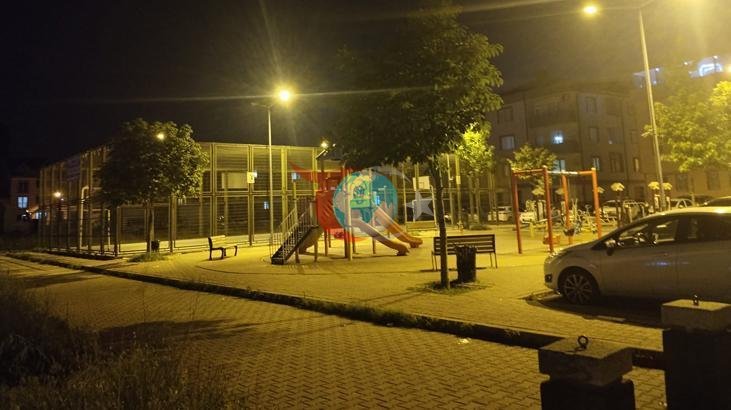 Bursa'da Parkta Silahlı Kavga: 6'sı Çocuk, 10 Kişi Yaralandı