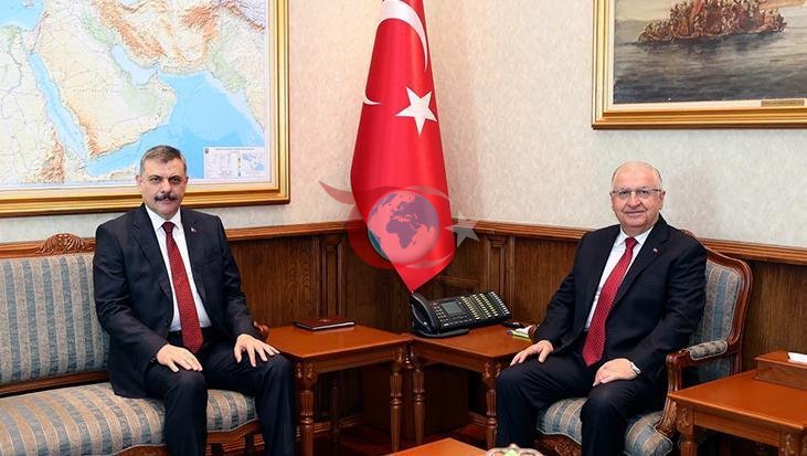 Milli Savunma Bakanı ve İçişleri Bakanı Kritik Toplantıda Buluştu