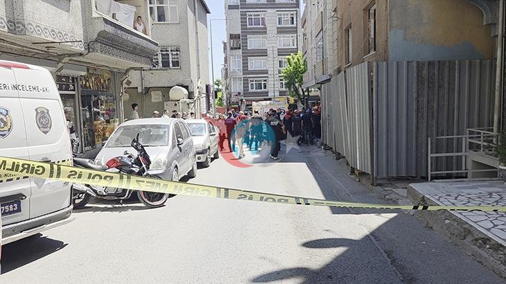 Küçükçekmece'de Yıkım Halindeki Binada Çökme: 3 İşçi Yaralandı