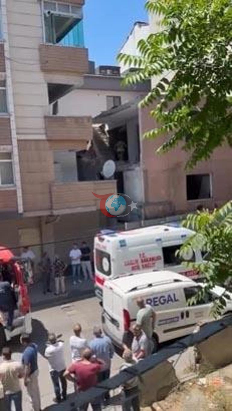 Küçükçekmecede yıkımı yapılan binada kısmi çökme Yaralılar var