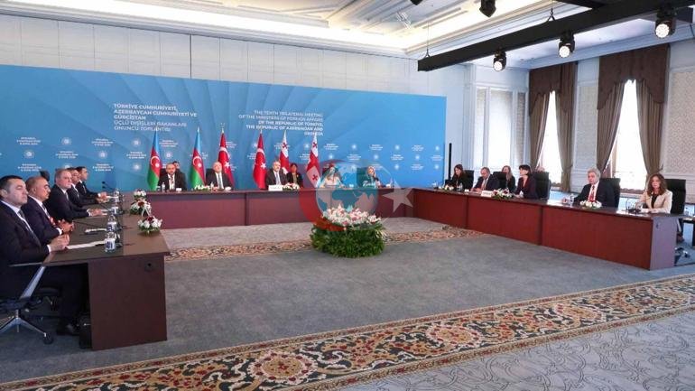 Türkiye-Azerbaycan-Gürcistan Üçlü Dışişleri Bakanları Toplantısı İstanbulda başladı