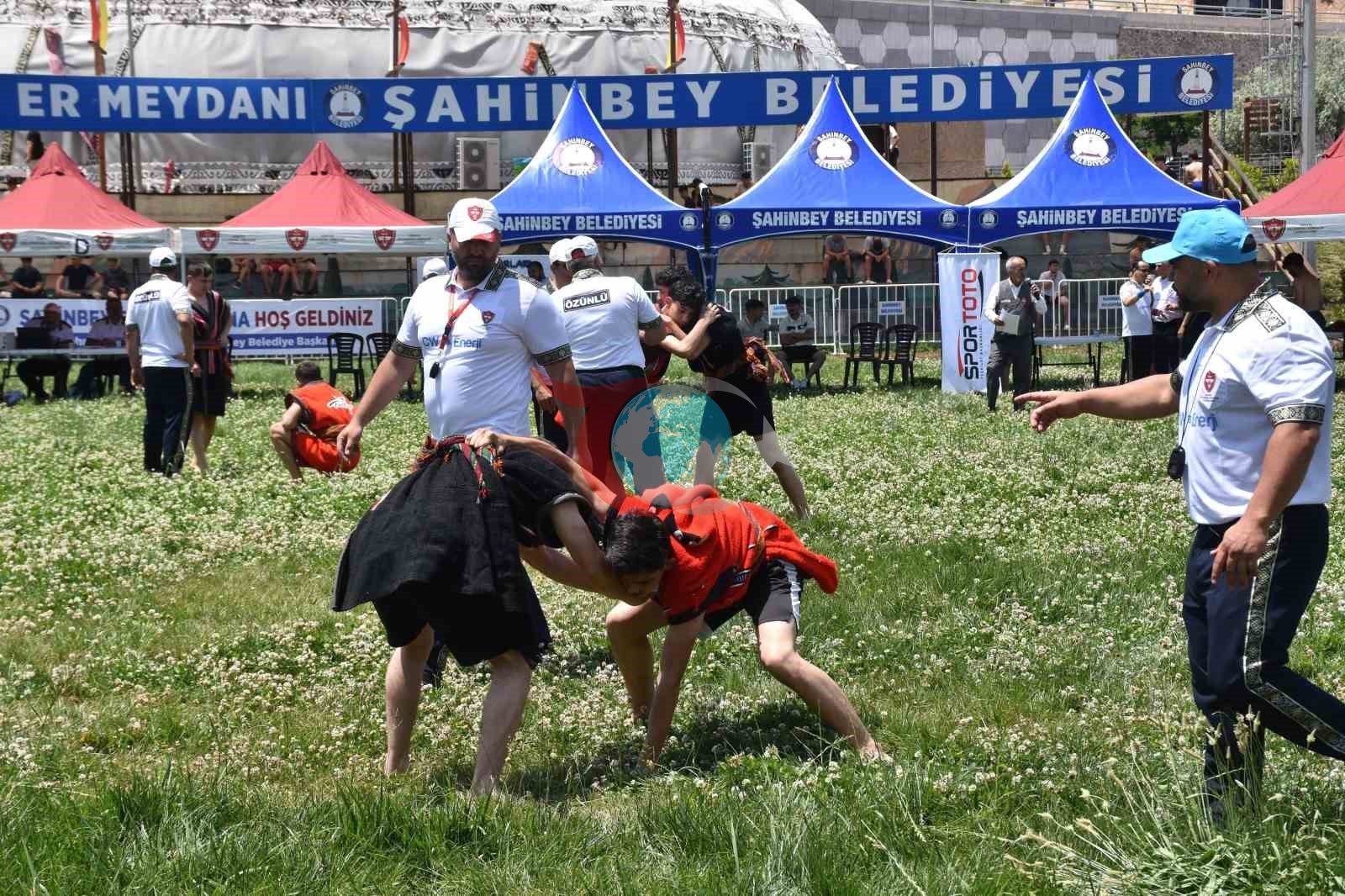 Şahinbey'de Aba Güreşi Şampiyonası Coşkusu