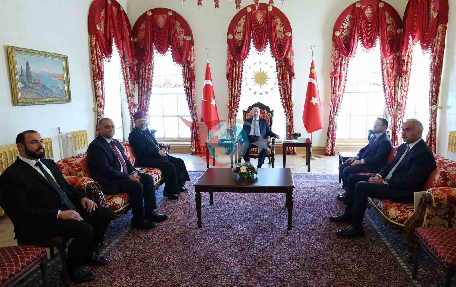 Erdoğan, Patrik Maşalyan'ı Dolmabahçe'de Ağırladı