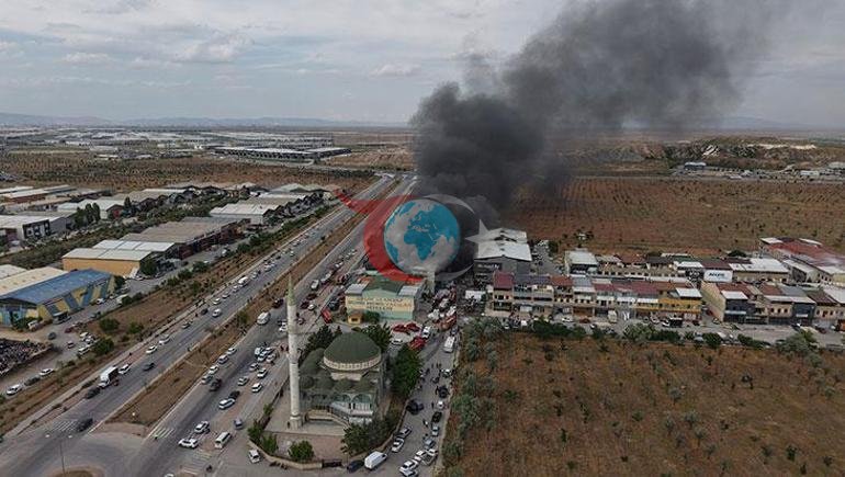 Konyadaki fabrika yangınında acı haber 1 itfaiye personeli şehit oldu
