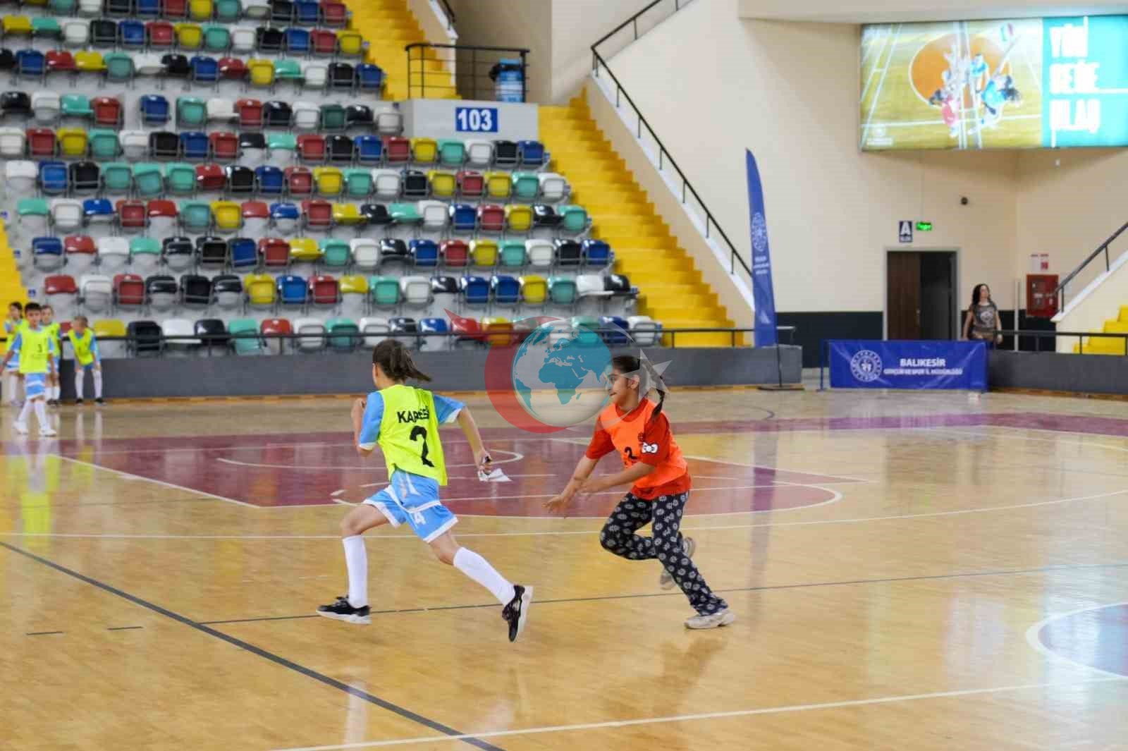Balıkəsirdə Ənənəvi Uşaq Oyunları həvəsi başladı