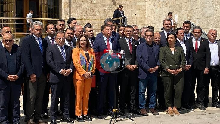 CHP'nin 72 İl Başkanından Kurultay Çağrısı: İktidar Hedefi
