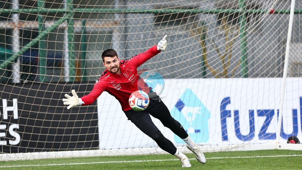 Ersin Destanoğlu'na Al-Ettifaq ve Girona'dan Teklif