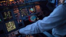 17 ildir 900 uçuşda iştirak edib! Lisenziyasız pilot skandalı kimi bir filmin ssenarisi üzə çıxdı 