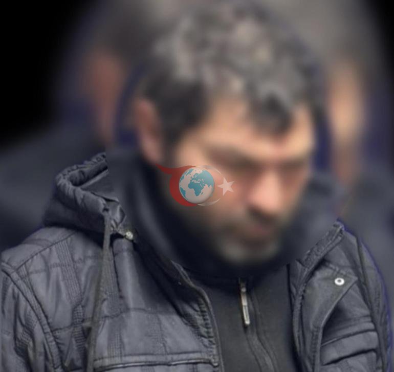 İstanbulda 40 milyonluk arabanın altın amblemini çaldı Değeri küçük bir servet