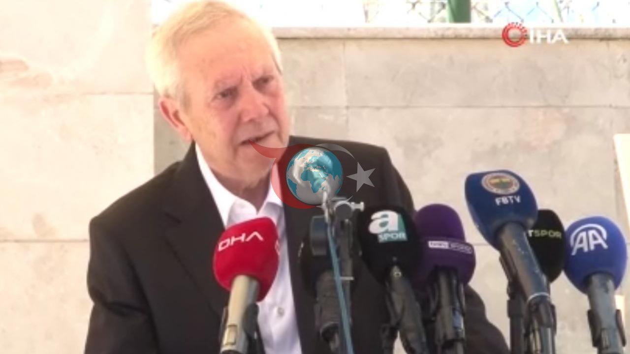Aziz Yıldırım, Köksal Özbek'in Cenazesinde Gözyaşlarına Hakim Olamadı