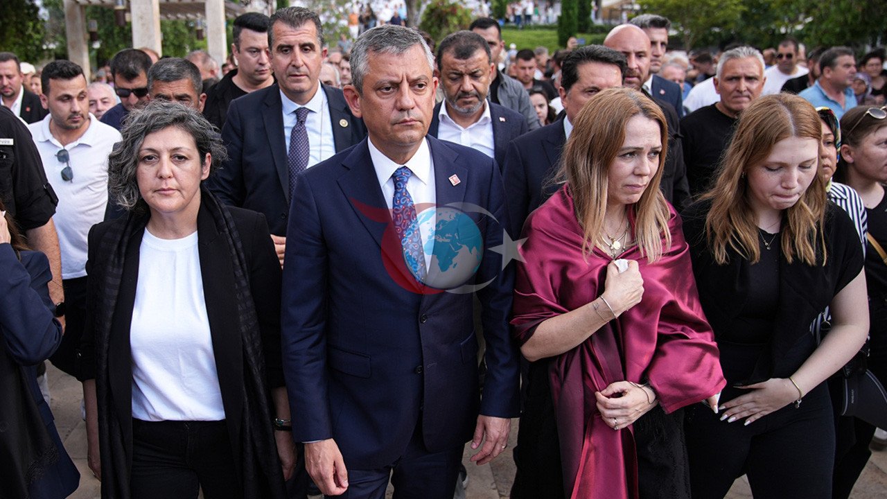 Özgür Özel ve Ekibinden CHP'de Kritik İstifa Kararı