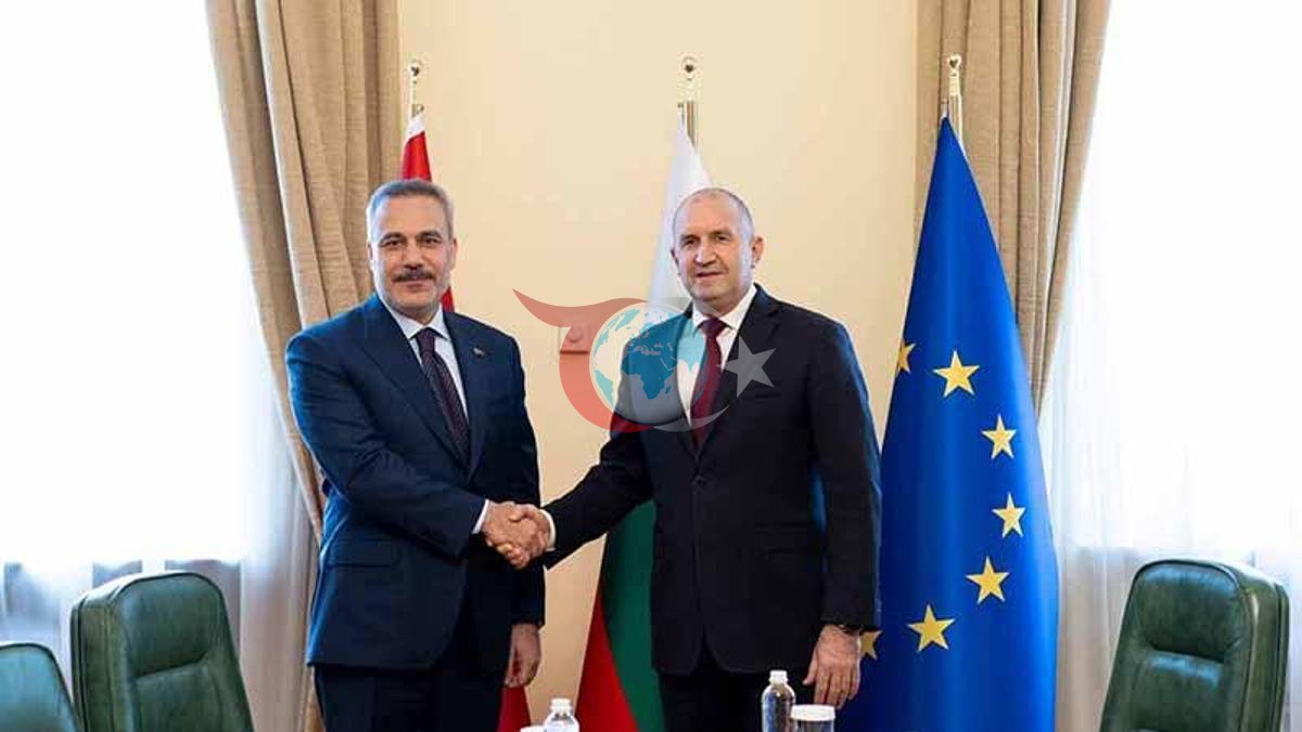 Dışişleri Bakanı Fidan Sofya'da Başbakan Radev ile Görüştü