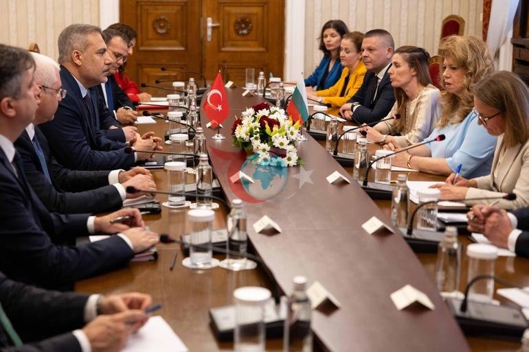 Xarici işlər naziri Fidan Bolqarıstan Prezidenti Yotova tərəfindən qəbul edildi